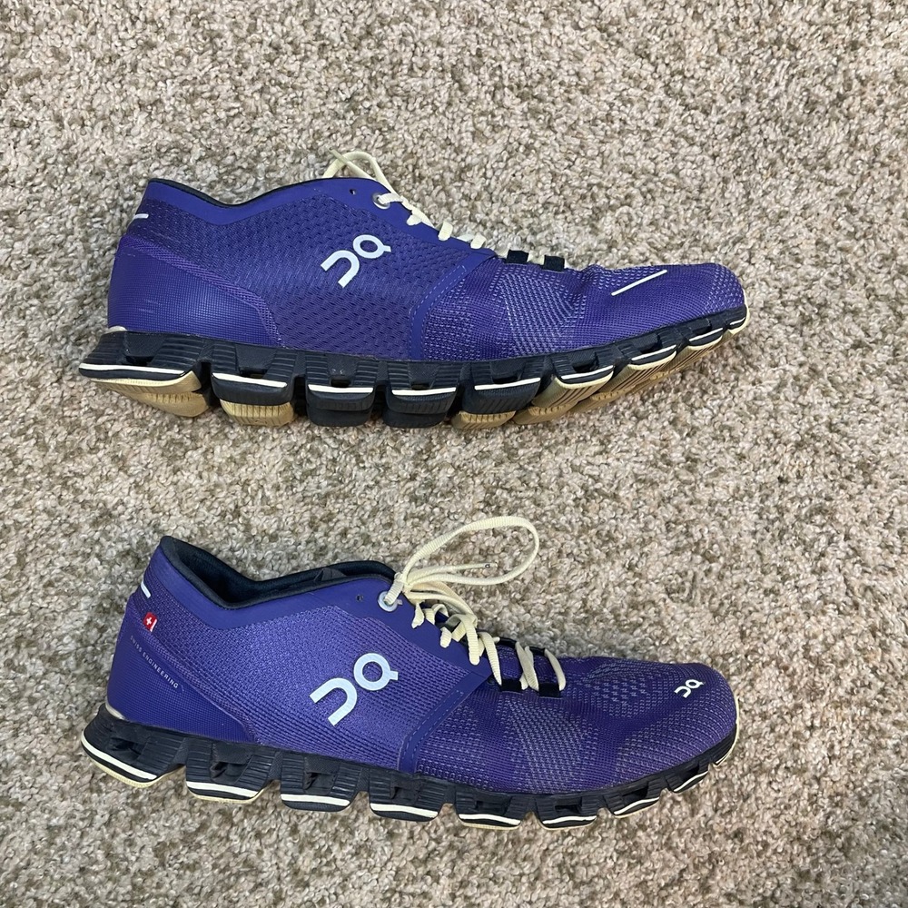 On Cloud X Running Shoes Womens 9.5 Purple Athleticwear Sporty Gym Sneakers